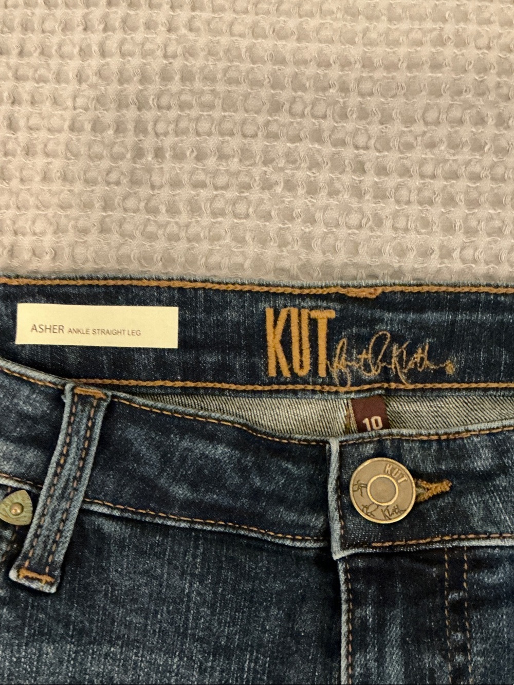 Kut from the Kloth Asher Ankle Straight Leg Jeans size 10 - Picture 3 of 12